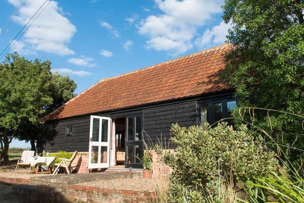 Bromans Barn A Beautiful Cottage By The Sea And Cudmore Nature Reserve West Mersea Esterno foto
